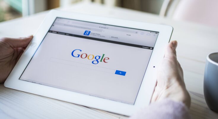 Почти 900 компаний в РФ подали иски к Google