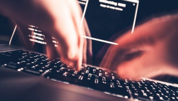 Атаки БПЛА провоцируют сбои мобильного интернета в России