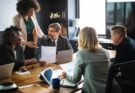 Мошенники атакуют россиян: новые схемы обмана через работу и ЖКХ