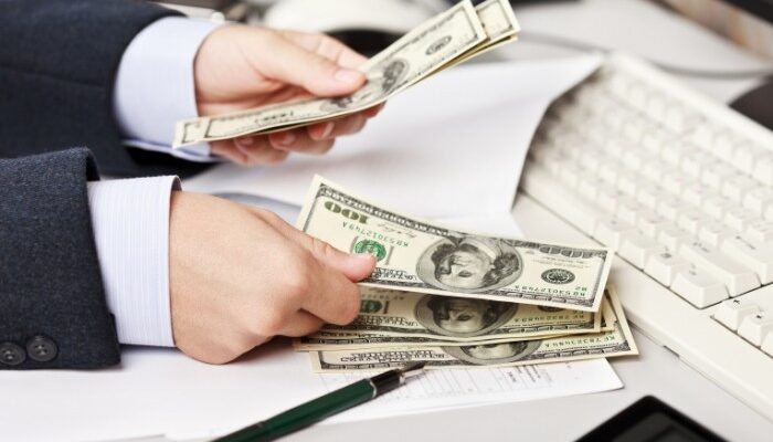 Стартапы и инвестиции: какие основатели приносят деньги, а какие - становятся «зомби»